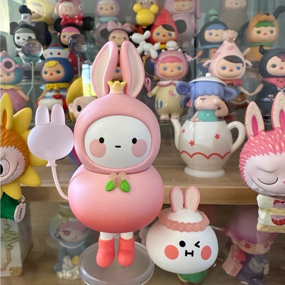 POP MART BOBO&COCO Balloon Land - Pomegranate Bunny